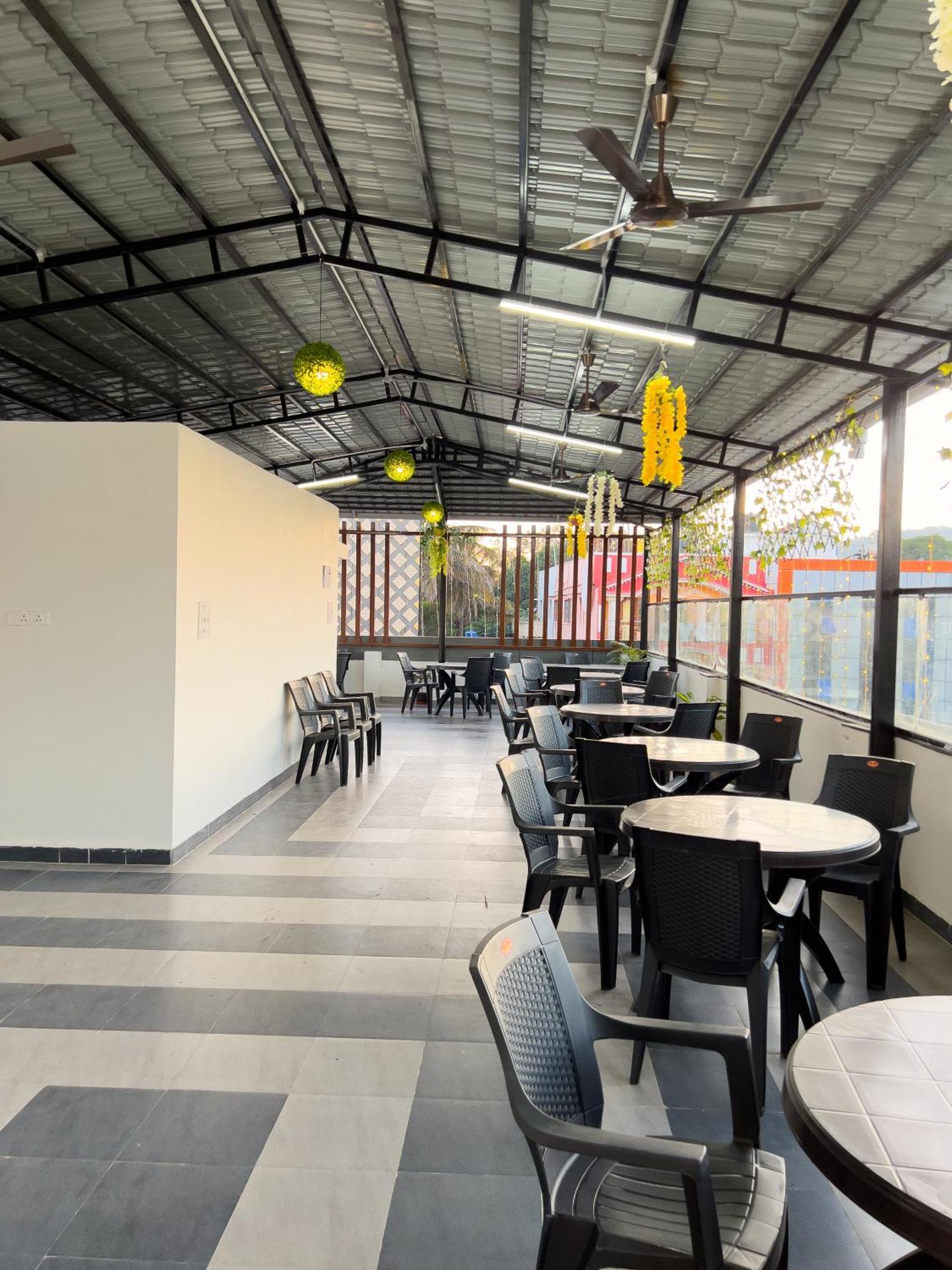 耶拉吉里 Jp Residency酒店 外观 照片
